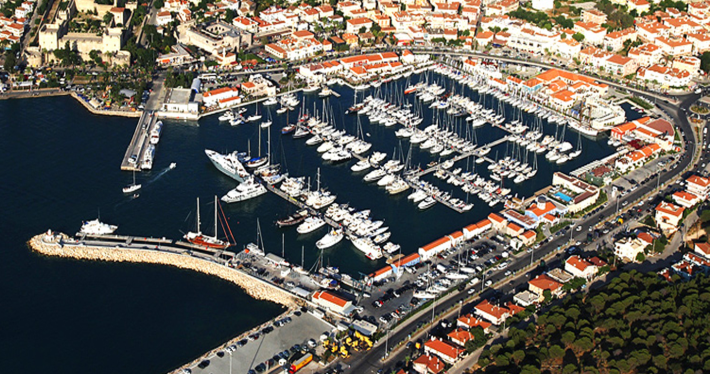 İZMİR ÇEŞME MARİNA
